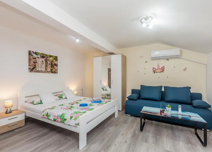 Tena Apartman Njivice