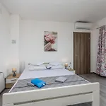 Tena Appartement