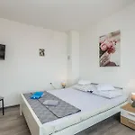 Tena